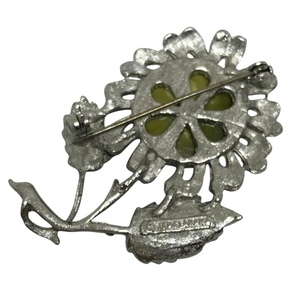 Vintage Flower Brooch - Picture 9 of 9
